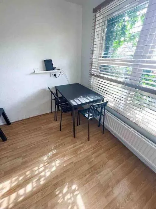 Apartment Spacious Two Bedroom Flat London United Kingdom